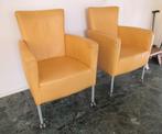 Twee stijlvolle gele leren designstoelen op wieltjes, Ophalen, Twee, Overige kleuren, Zo goed als nieuw