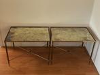 Antieke bijzettafels met een geoxideerd spiegelblad, Ophalen of Verzenden