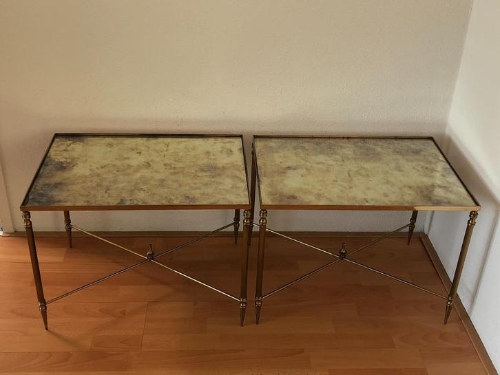 Antieke bijzettafels met een geoxideerd spiegelblad, Antiek en Kunst, Antiek | Meubels | Tafels, Ophalen of Verzenden