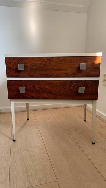 Vintage ladenkastjes, 2x beschikbaar voor biedingen