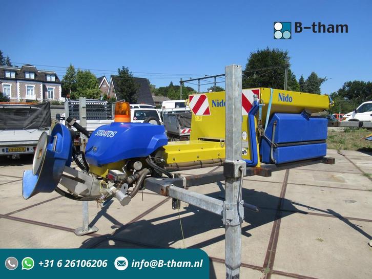 NIDO Stratos B06L-24 VCLN-350 Hydro zoutstrooier 0,6m3 + 350, Zakelijke goederen, Machines en Bouw | Onderhoud en Reiniging