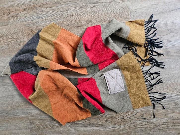 Scapa sjaal, Kleding | Dames, Mutsen, Sjaals en Handschoenen, Zo goed als nieuw, Sjaal, Maat 38/40 (M), Ophalen of Verzenden
