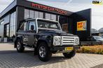 Land Rover Defender 2.4 TD Soft Top 90" SVX 60th Anniversary, Auto's, Zwart, 4 cilinders, Cabriolet, 10 km/l