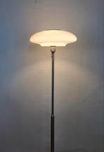 Design vloerlamp IKEA TÄLLBYN vloerlamp, Huis en Inrichting, Lampen | Vloerlampen, Ophalen, IKEA