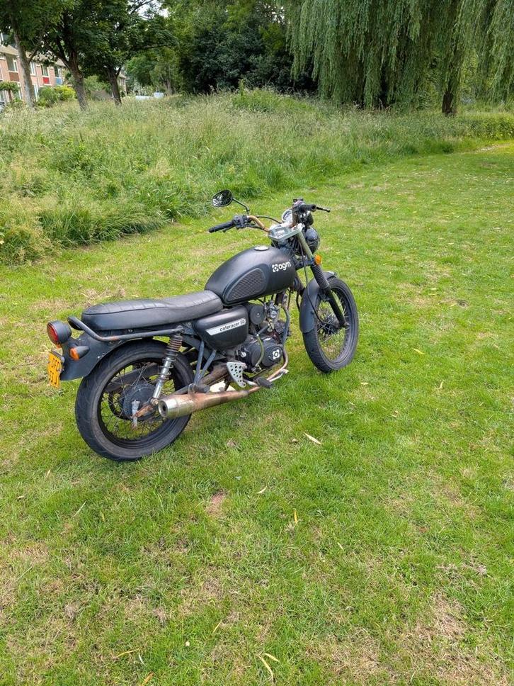 AGM Caferacer 50 schakelbrommer, Fietsen en Brommers, Brommers | Overige merken, Gebruikt, Maximaal 45 km/u, Ophalen
