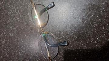 Nina ricci glasbril beschikbaar voor biedingen