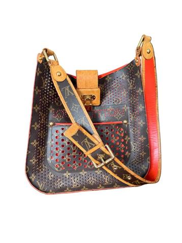Louis Vuitton Monogram Perforated Musette beschikbaar voor biedingen