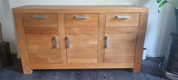 Massief eiken dressoir beschikbaar voor biedingen