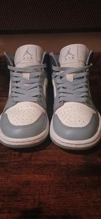 Jordans - Zo goed als nieuw!, Kleding | Dames, Schoenen, Ophalen of Verzenden, Zo goed als nieuw, Overige kleuren