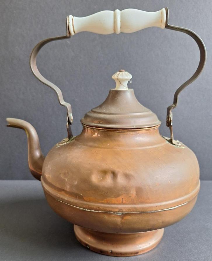 Koperen ketel  met porseleinen handvat - Adv S 476, Antiek en Kunst, Antiek | Koper en Brons, Koper, Ophalen of Verzenden