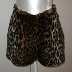 Te koop aangeboden: Korte broek met Tijger print , Carnaval, Ophalen of Verzenden, Zo goed als nieuw, Kleding