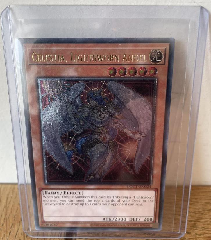 Celestia, Lightsworn Angel LODT-EN024 (Ultimate + Ultra), Hobby en Vrije tijd, Verzamelkaartspellen | Yu-gi-Oh!, Zo goed als nieuw