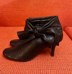 Vintage zwarte leren enkellaarsjes met strik, elegant! mt 38, Verzenden, Gedragen, Zwart