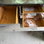 Te Koop metalen en verrijdbare werkbank met 3 grote laden, Doe-het-zelf en Verbouw, Werkbanken, Ophalen