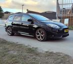 Focus ST-3 | Navi, Leder, CarPlay, Camera | 250pk | Wagon, 74 €/maand, Zwart, 4 cilinders, Zwart