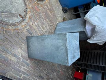 Zinken pilaar decoratie beschikbaar voor biedingen