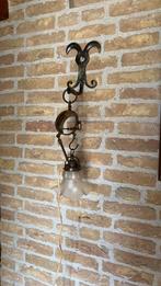 Vintage hanglampen aan weegschaal en wandhanger, Gebruikt, Ophalen