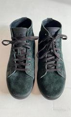 UGG schoenen veter donkergroen leer maat 39,5, Groen, Ophalen of Verzenden, Zo goed als nieuw