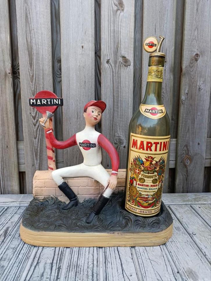 jaren 50-60 martini jockey reclame beeld met fles schenktuit, Verzamelen, Merken en Reclamevoorwerpen, Gebruikt, Reclamebord, Ophalen