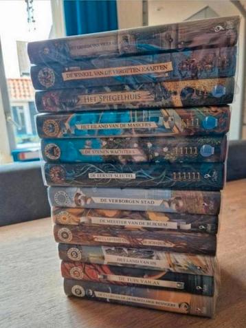 Ullisses Moore reeks 12 delen hardcover beschikbaar voor biedingen