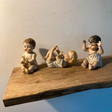 Vintage Biscuit Gebakken Baby Beeldjes - Set van 3 beschikbaar voor biedingen