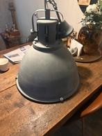 Industriële metalen grijze lamp., Huis en Inrichting, Lampen | Hanglampen, Ophalen of Verzenden, Zo goed als nieuw, Minder dan 50 cm