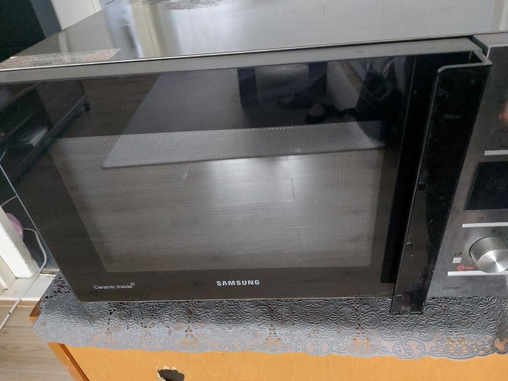 Oudere magnetron - Werkt nog prima!, Witgoed en Apparatuur, Magnetrons, Ophalen of Verzenden, Gebruikt, Vrijstaand, Magnetron