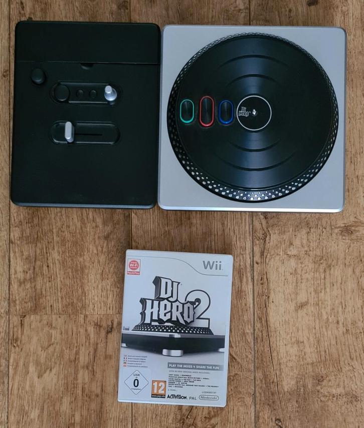 DJ Hero 2 Wii Compleet met Draaitafel, Spelcomputers en Games, Games | Overige, Gebruikt, Muziek, 1 speler, Vanaf 12 jaar, Eén computer