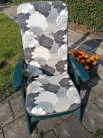 4 tuinstoelen met kussens samen met tafel(2.50mx1.10m), Ophalen, Gebruikt