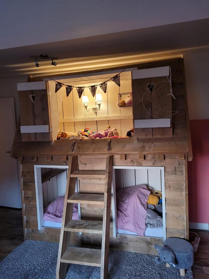 Saartje Prum Droomhuis Bed, Kinderen en Baby's, Kinderkamer | Stapelbedden en Hoogslapers, Zo goed als nieuw, Hoogslaper, Ophalen