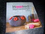 Hoooked homedesign == Callier == haakboek / breiboek, Hobby en Vrije tijd, Breien en Haken, Breien of Haken, Patroon of Boek, Ophalen of Verzenden