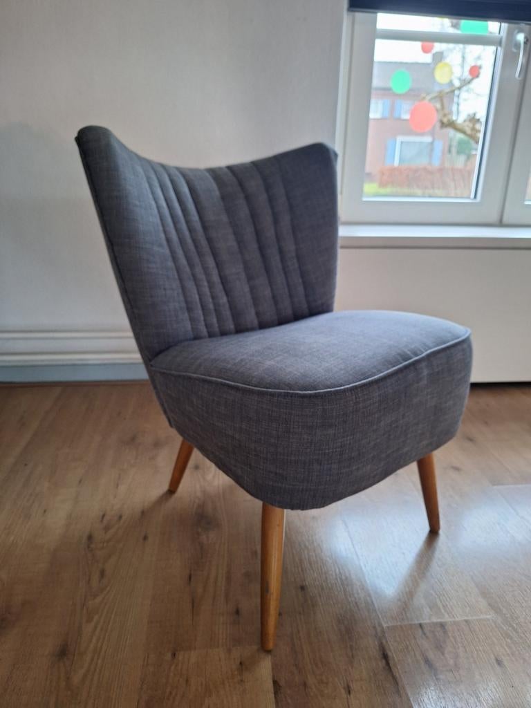 Stijlvolle vintage cocktail club fauteuil, Huis en Inrichting, Fauteuils, Zo goed als nieuw, Hout, Stof, 50 tot 75 cm, Minder dan 75 cm