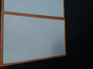 2 x magneet bord beschikbaar voor biedingen