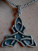 Zilveren 925 zilver kettinghanger keltische knoop driehoek, Nieuw, Zilver, Zilver, Verzenden