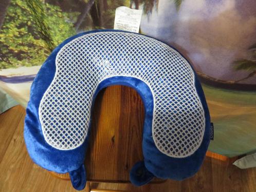 Blauw wit gel microbeads nek kussen + meshstof Cloudz, Huis en Inrichting, Woonaccessoires | Kussens, Gebruikt, Blauw, Ophalen of Verzenden