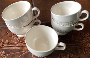 5 wedgwood kopjes