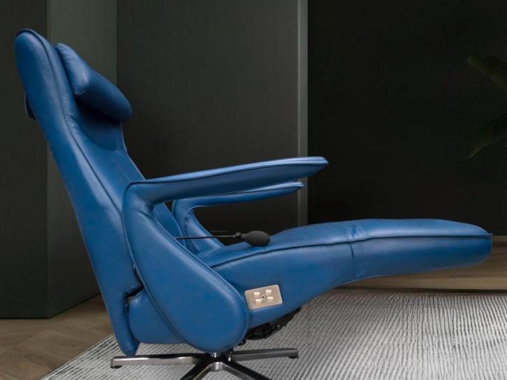 Prominent accu relaxfauteuil blauw leder elektrische design, Huis en Inrichting, Fauteuils, Zo goed als nieuw, Leer, 50 tot 75 cm