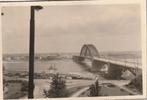 Nijmegen 2 oude foto,s waalbrug   1954  en 1948, Ophalen of Verzenden, 1940 tot 1960, Gelderland