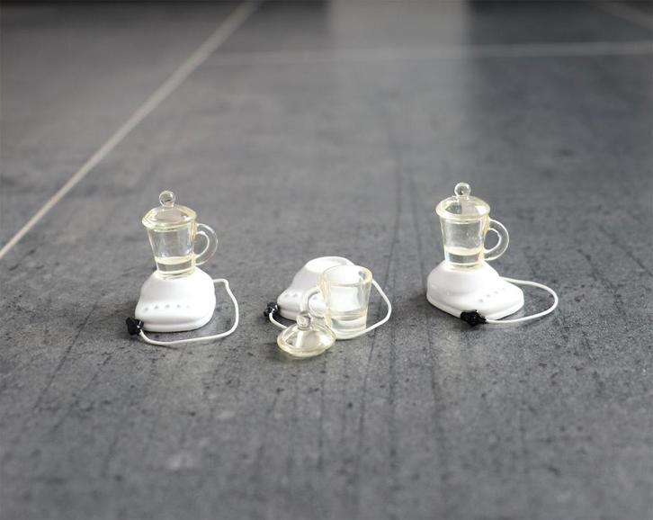 Blender met kan en deksel keuken miniatuur nieuw 1:12 Wit, Verzamelen, Poppenhuizen en Toebehoren, Nieuw, Decoratie, Ophalen of Verzenden