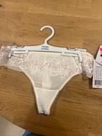 Wacoal string maat S 38 NIEUW!! Nu €10,-, Kleding | Dames, Ondergoed en Lingerie, Ophalen of Verzenden, String