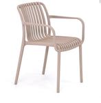 2 Tuinstoel z.g.a.n samen € 40 kleur Latte, Ophalen, Zo goed als nieuw, Kunststof, 2 zitplaatsen