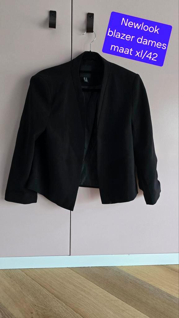 Newlook dames blazer maat 42/xl, Kleding | Dames, Jasjes, Kostuums en Pakken, Zo goed als nieuw, Jasje, Maat 42/44 (L), Zwart