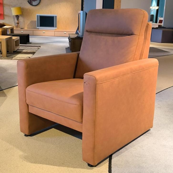 NIEUW: Inhouse Fauteuil Calosso (2 stuks beschikbaar), Huis en Inrichting, Fauteuils, Nieuw, Stof, 50 tot 75 cm, 75 tot 100 cm
