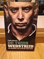 De Thuis Wedstrijd - Voetbal Hooligans, Boeken, Ophalen of Verzenden, Zo goed als nieuw, Yoeri Kievits, Balsport