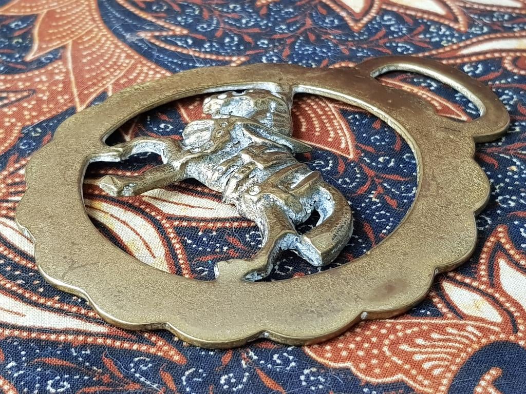 Mooi antiek paard kleppermannetje uit Engeland 10 cm. 1900., Ophalen of Verzenden, Koper