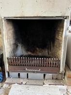 Roestkleurige aslade en rooster van ijzer voor houthaard, Ophalen, Gebruikt, Houtkachel, Inbouw
