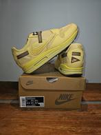 Nike AM1 x Travis Scott Cactus Jack Saturn Gold - Maat 42.5, Ophalen of Verzenden, Nieuw, Overige kleuren