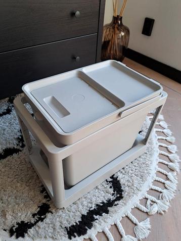 Ikea hallbar prullenbak met uitrekframe  beschikbaar voor biedingen