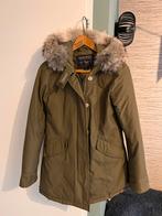 Woolrich Dames Parka - Maat M valt als een S!, Ophalen of Verzenden, Zo goed als nieuw, Maat 38/40 (M), Groen