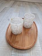 Twee witte waxinelichthouders met gouden accenten, Ophalen of Verzenden, Nieuw, Rond, Overige materialen